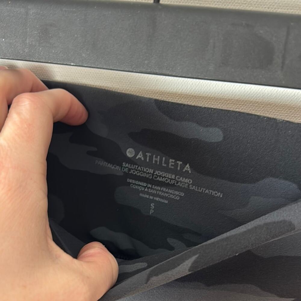 Athleta Joggers - Women’s Small - Picture 2 of 7